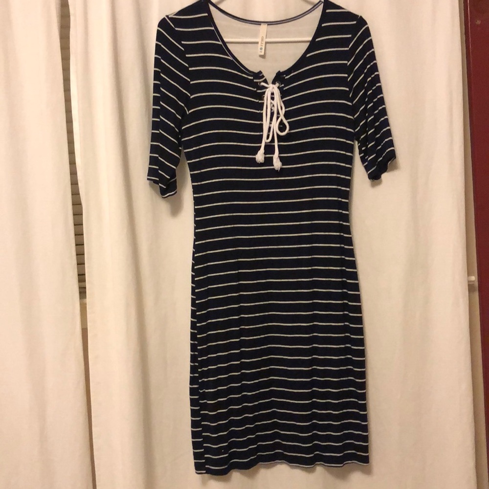 Small nautical striped dress w “slip”